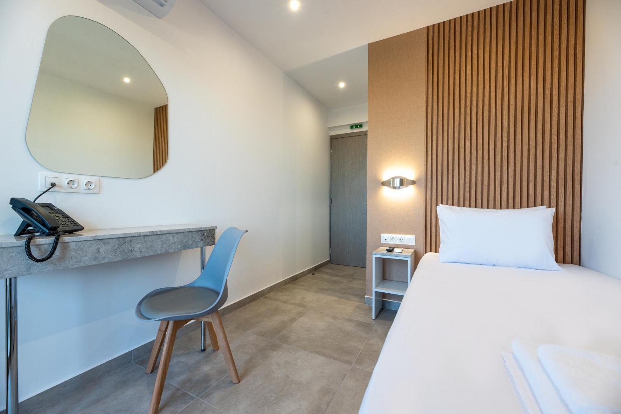 Airscape Hotel Free Shuttle From Athen'S Airport أرتيميدا المظهر الخارجي الصورة