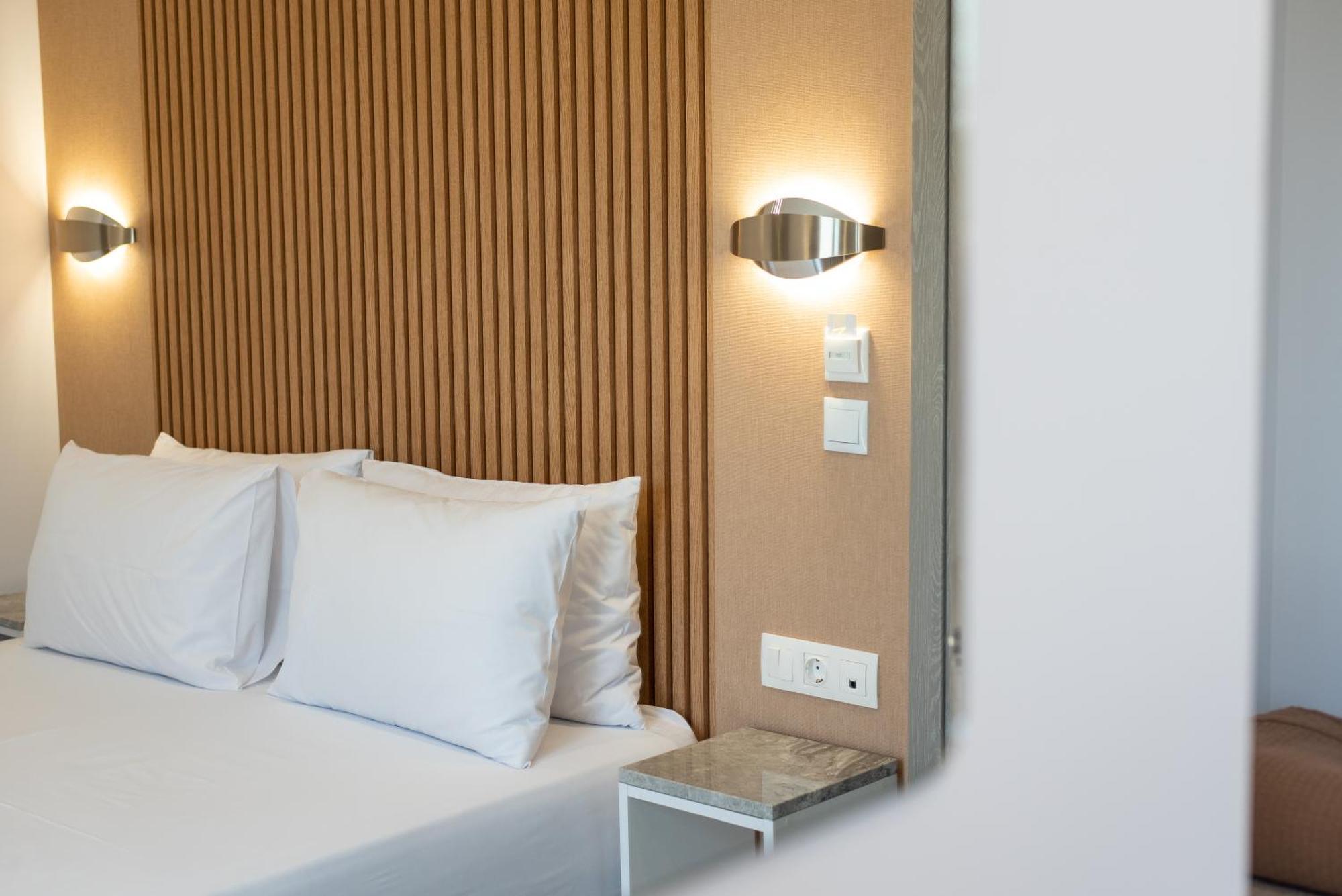 Airscape Hotel Free Shuttle From Athen'S Airport أرتيميدا الغرفة الصورة