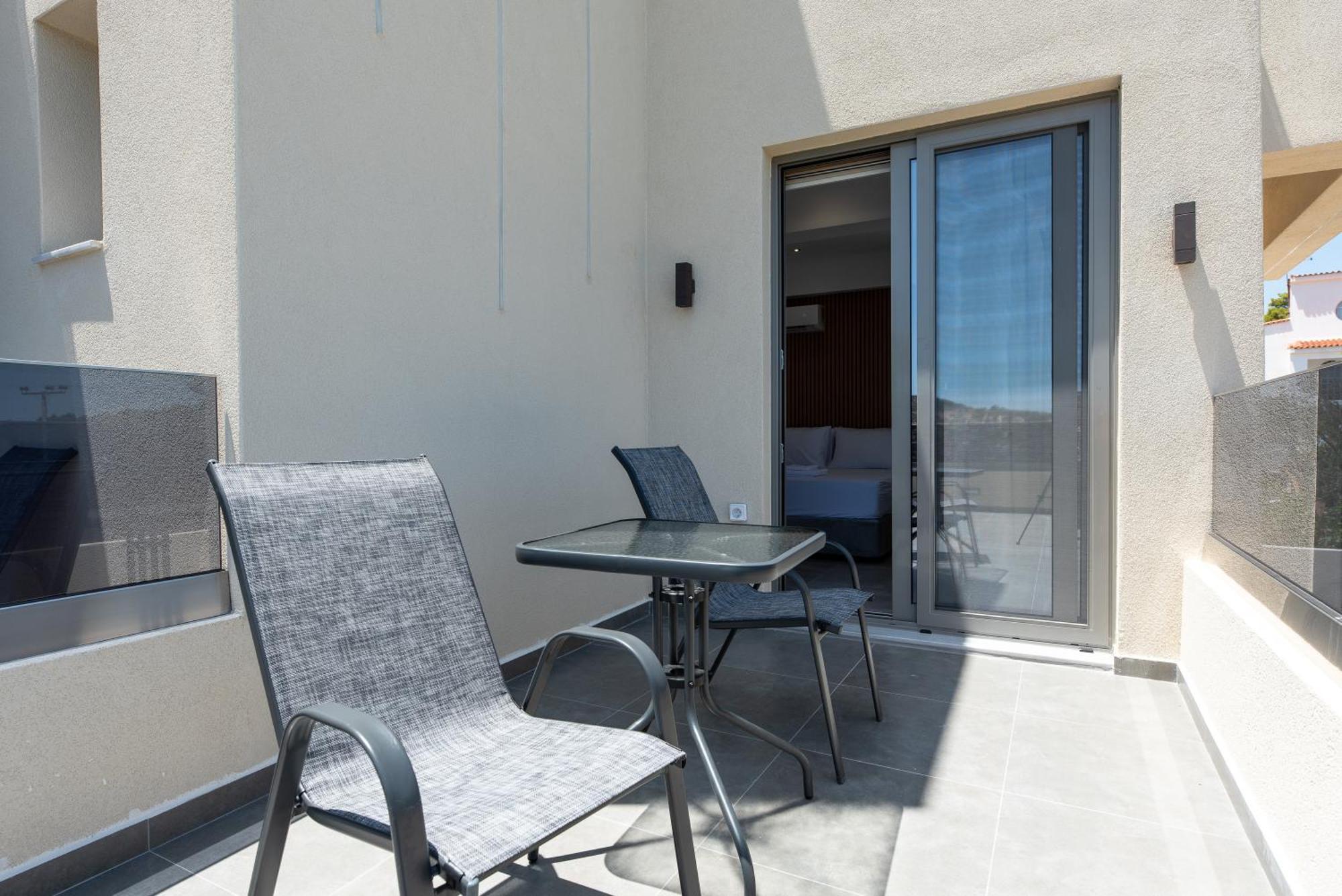 Airscape Hotel Free Shuttle From Athen'S Airport أرتيميدا الغرفة الصورة