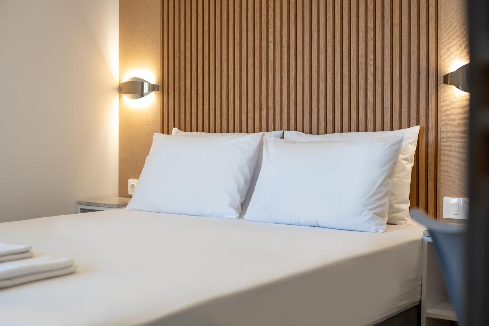 Airscape Hotel Free Shuttle From Athen'S Airport أرتيميدا الغرفة الصورة
