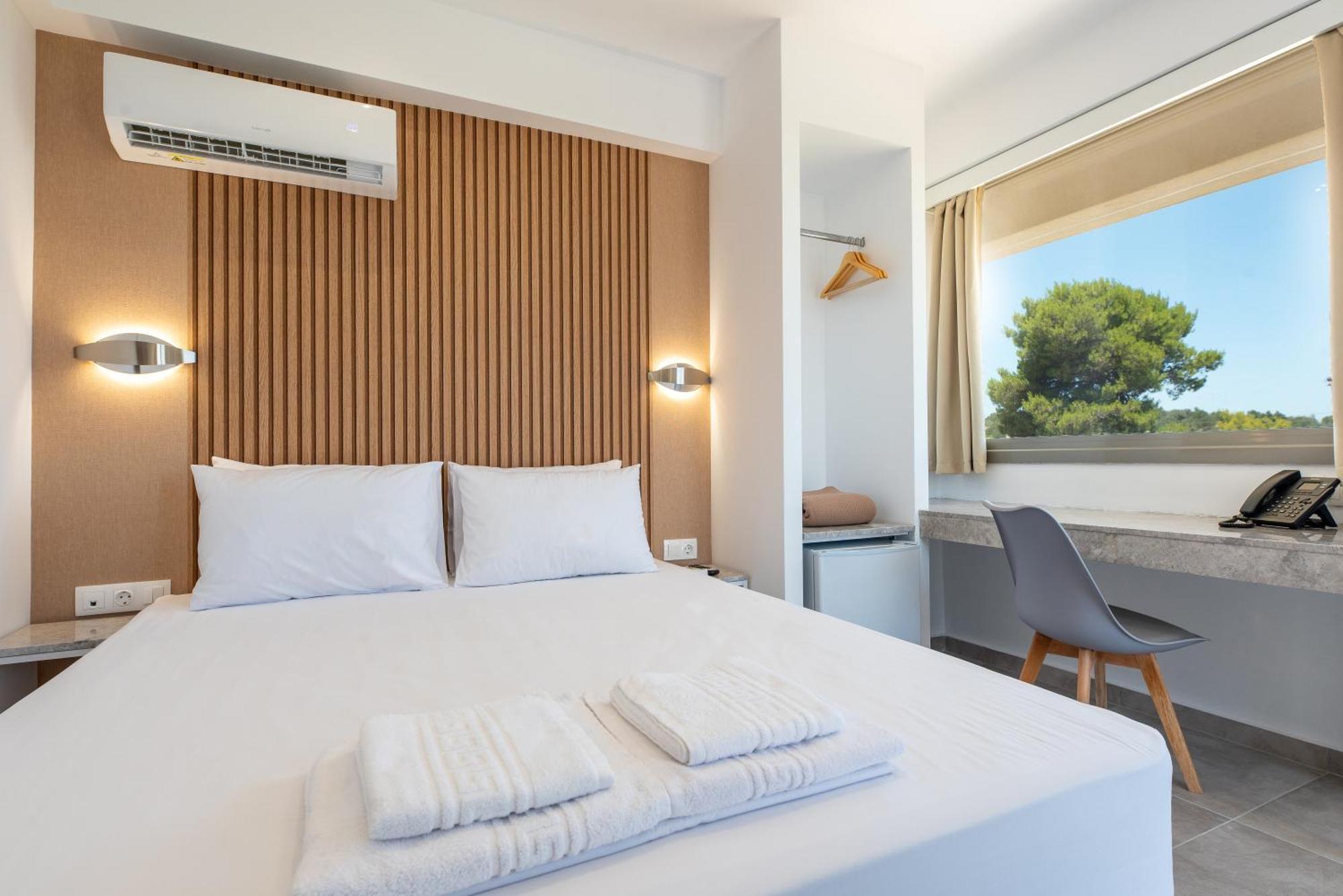 Airscape Hotel Free Shuttle From Athen'S Airport أرتيميدا الغرفة الصورة