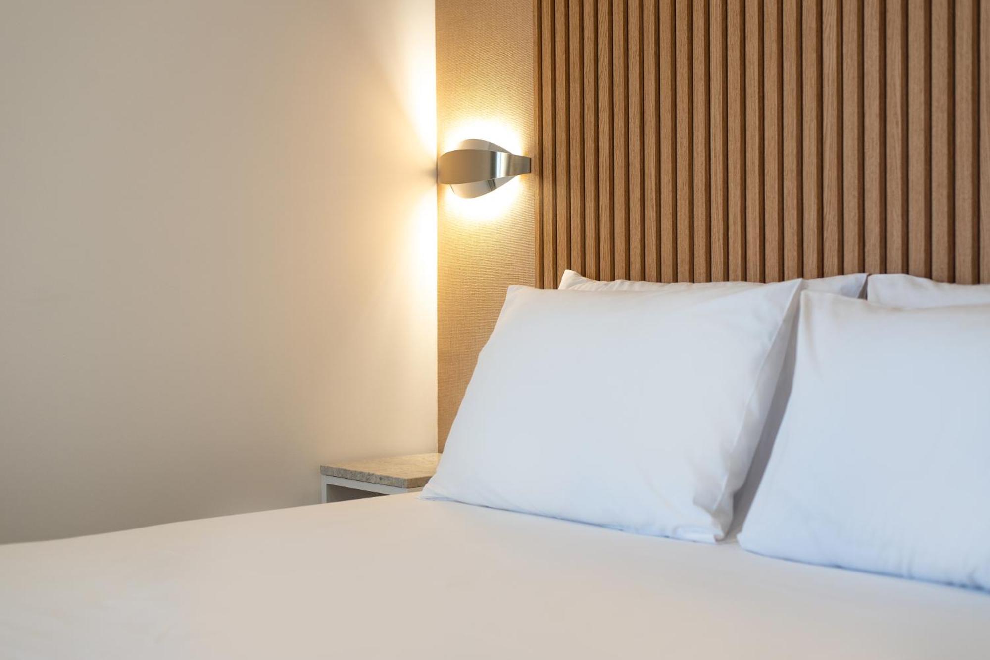 Airscape Hotel Free Shuttle From Athen'S Airport أرتيميدا الغرفة الصورة
